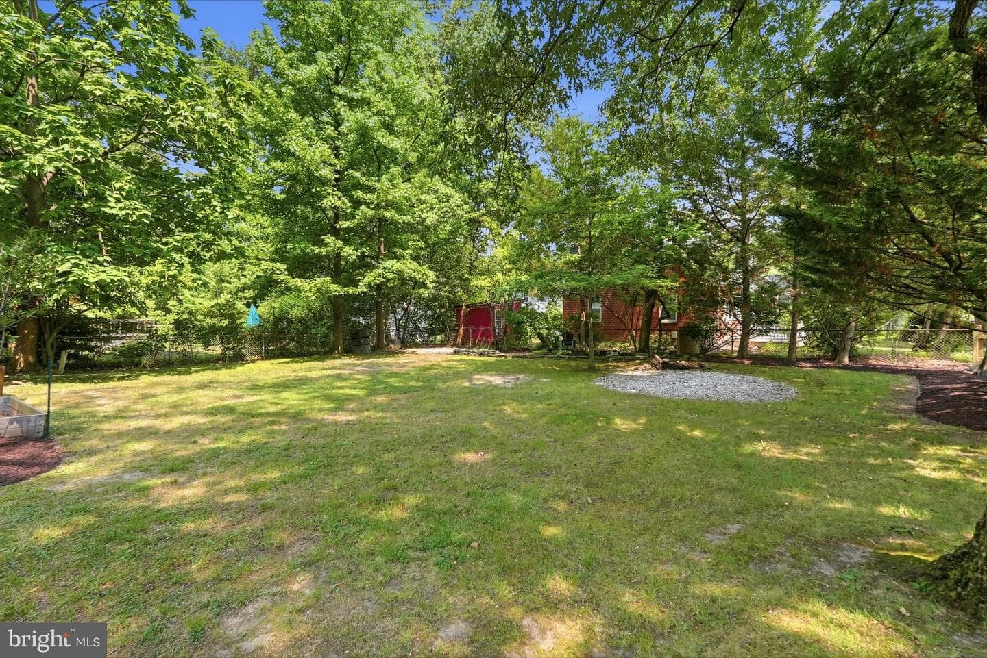 901 Davis Avenue photo 56