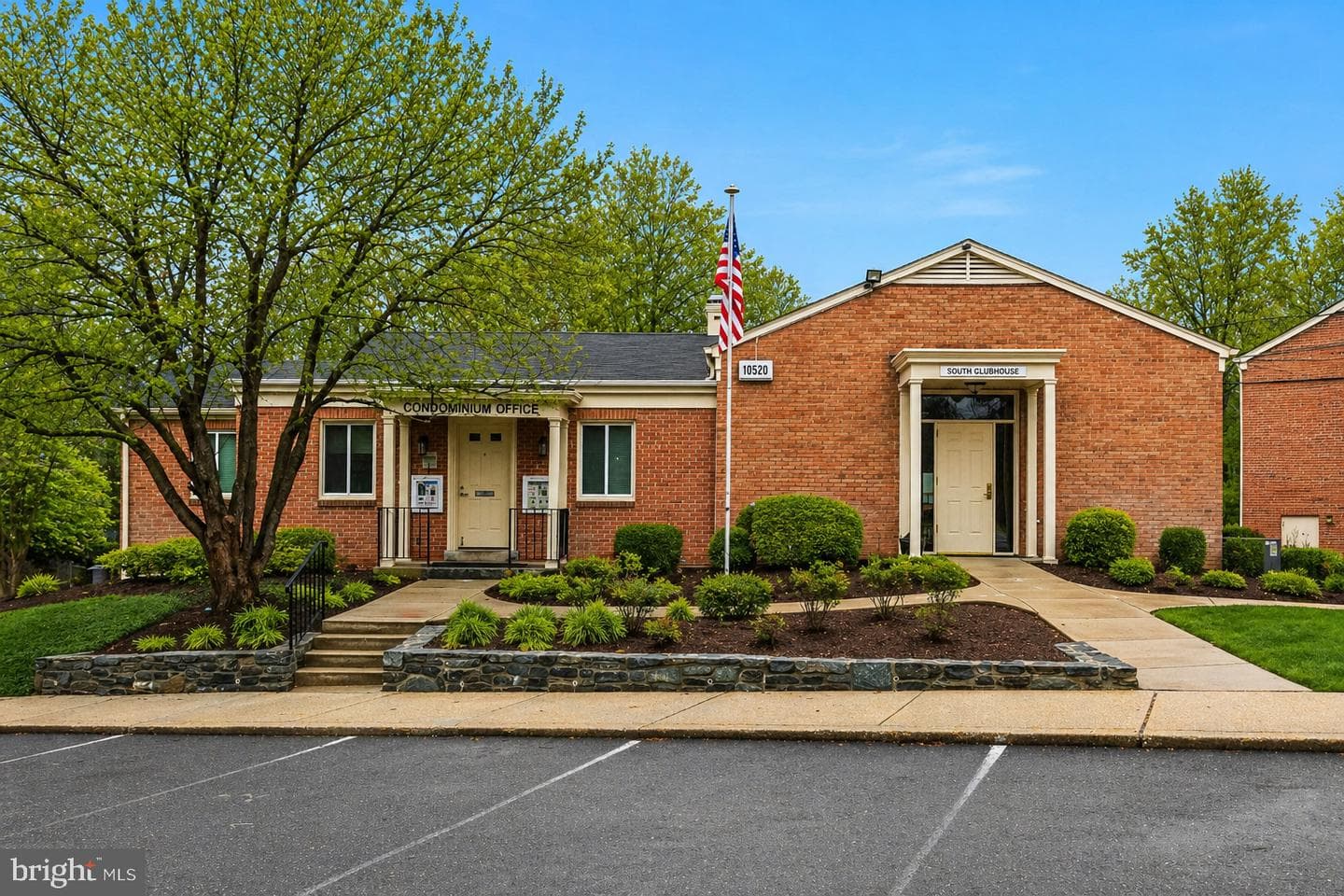 10524 Weymouth Street #202 photo 20
