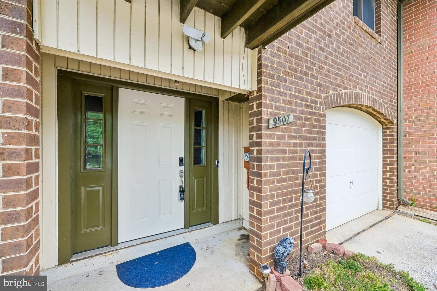 9507 Fern Hollow Way photo 3