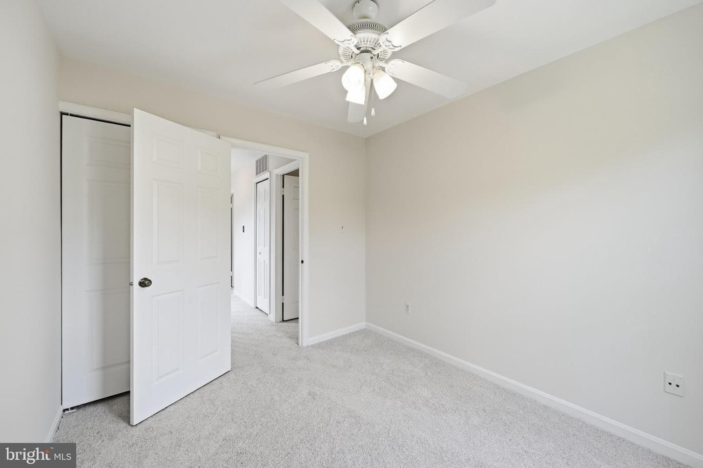 16 Ritchfield Court photo 36