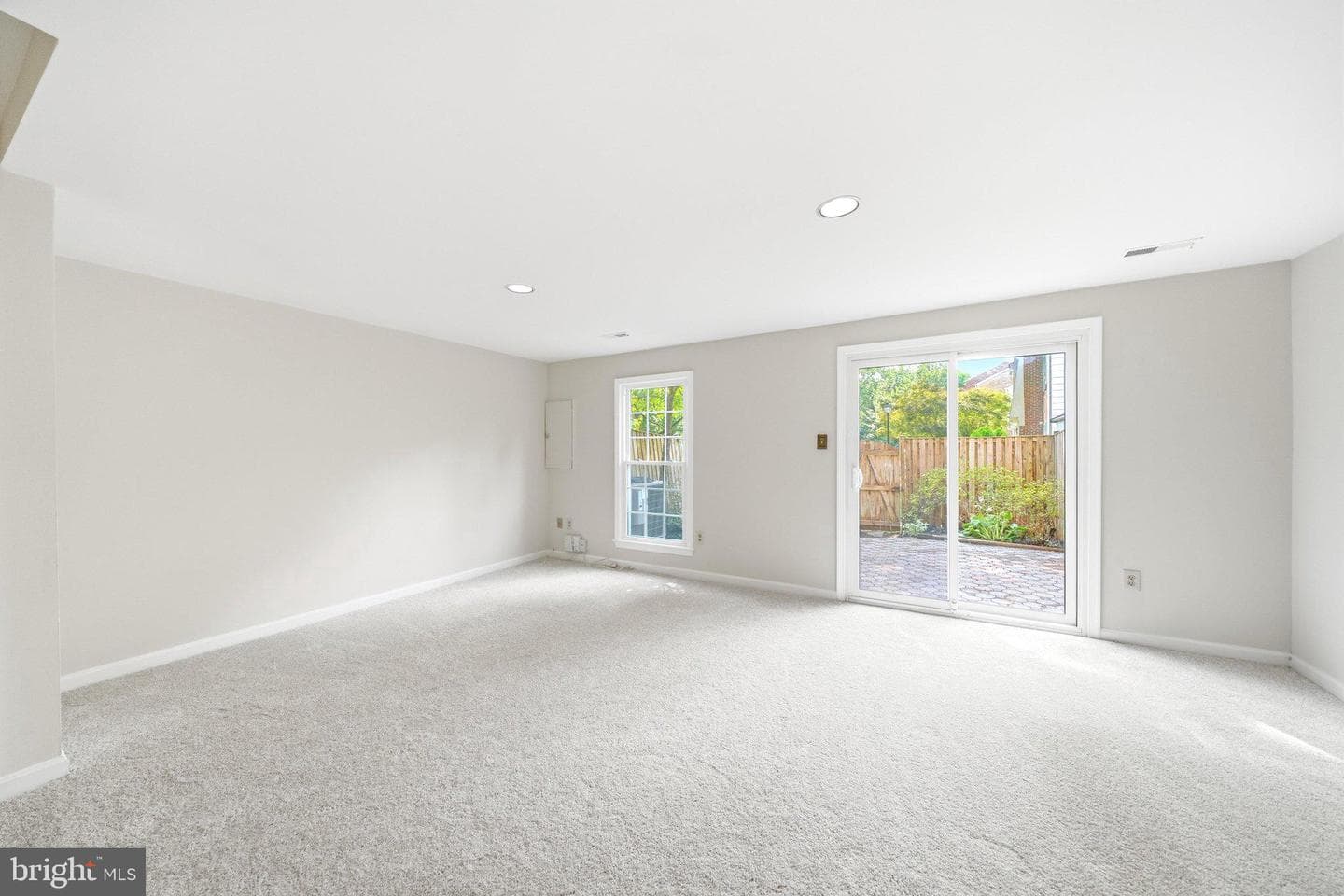 16 Ritchfield Court photo 44