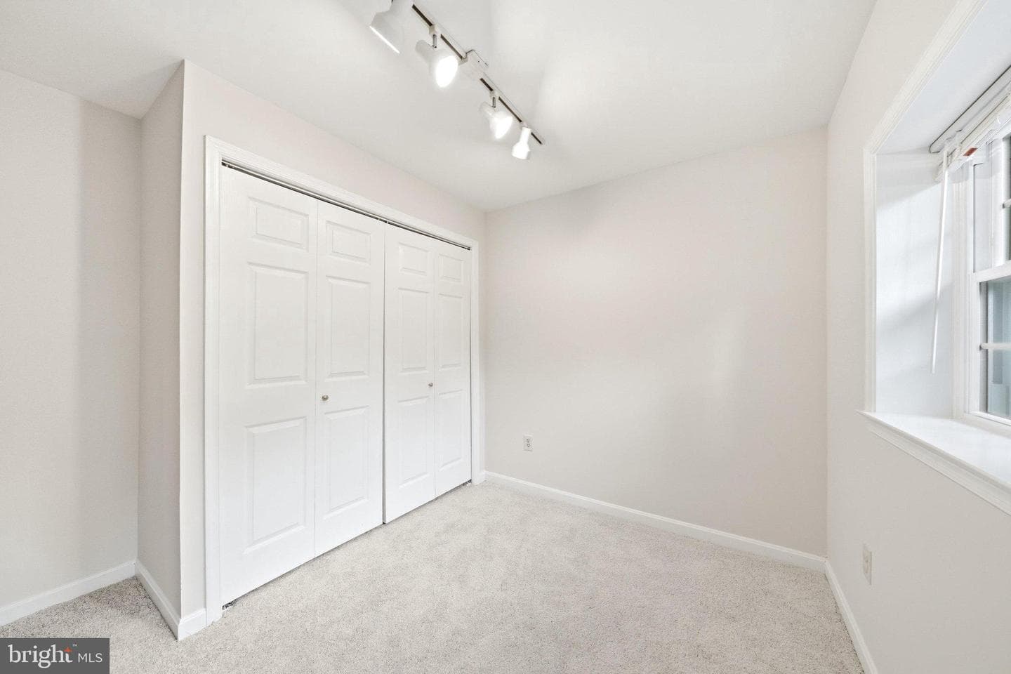 16 Ritchfield Court photo 45