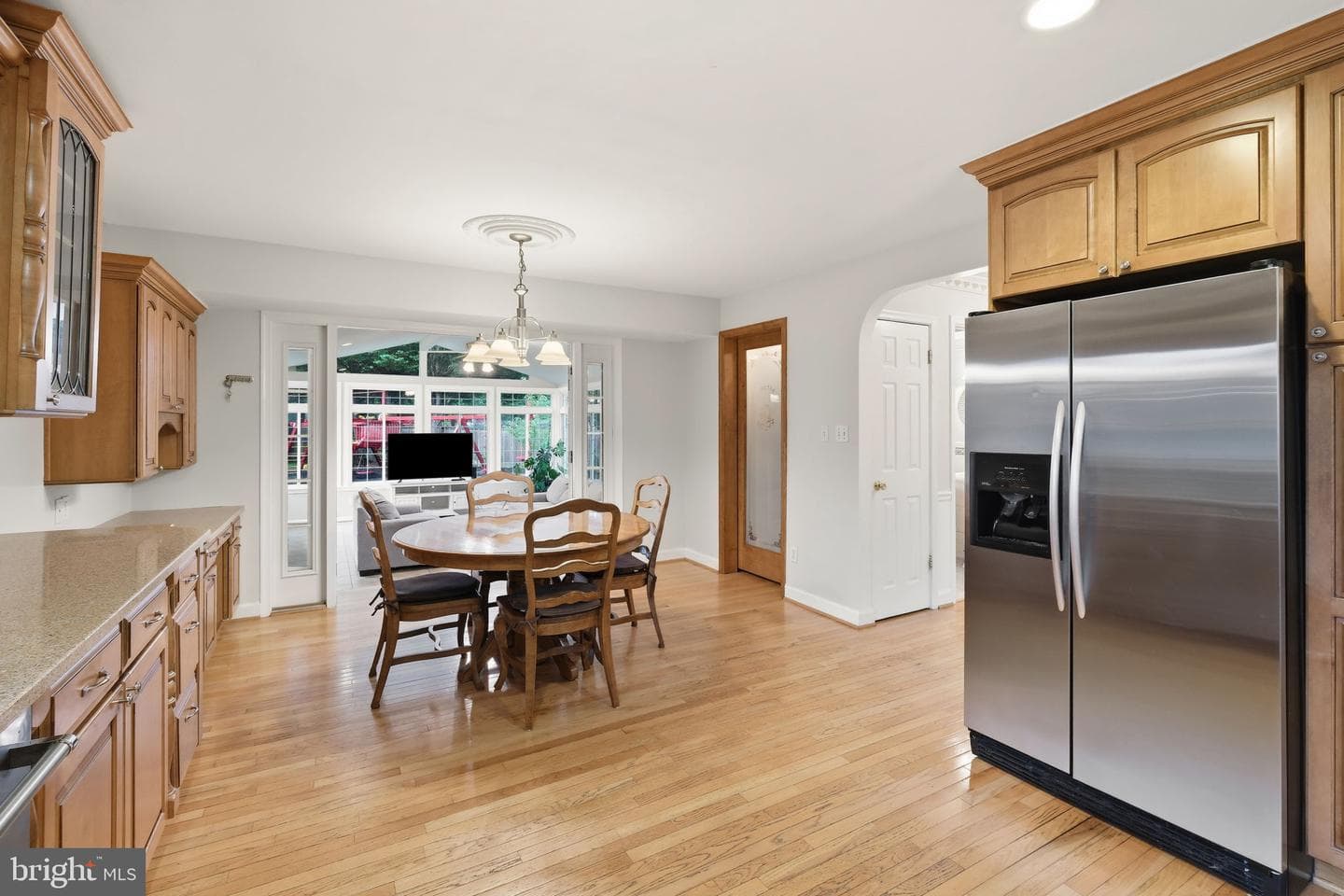 3800 Queen Mary Drive photo 11