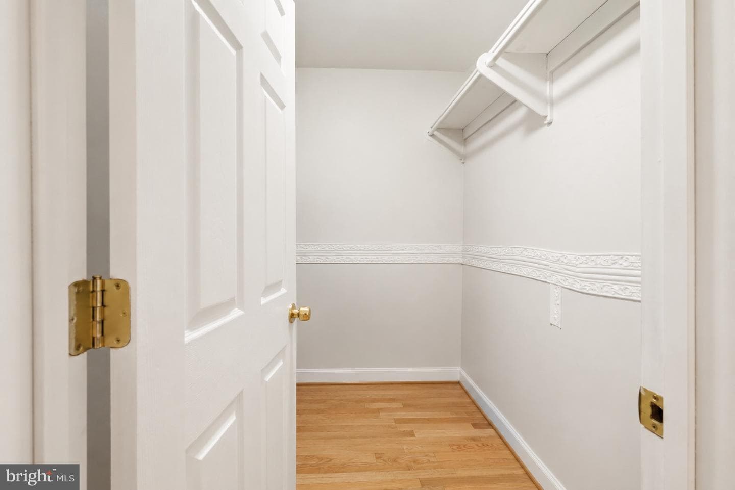 3800 Queen Mary Drive photo 27