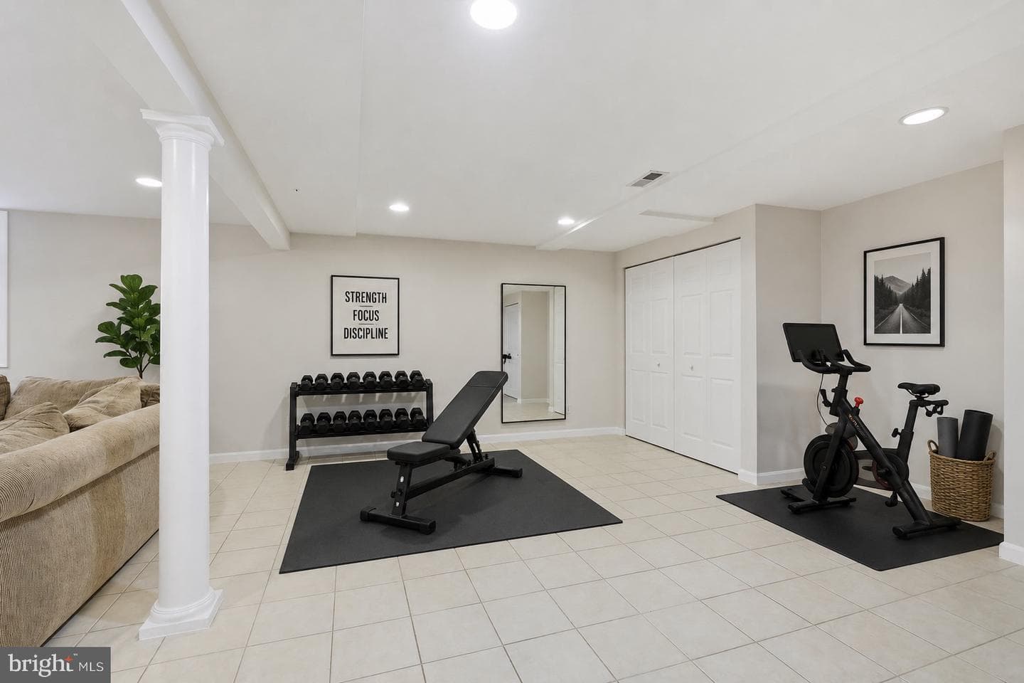 3800 Queen Mary Drive photo 35