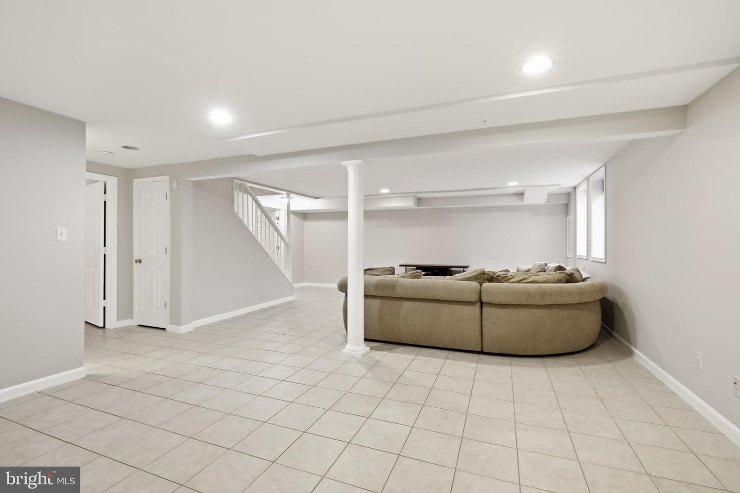 3800 Queen Mary Drive photo 36
