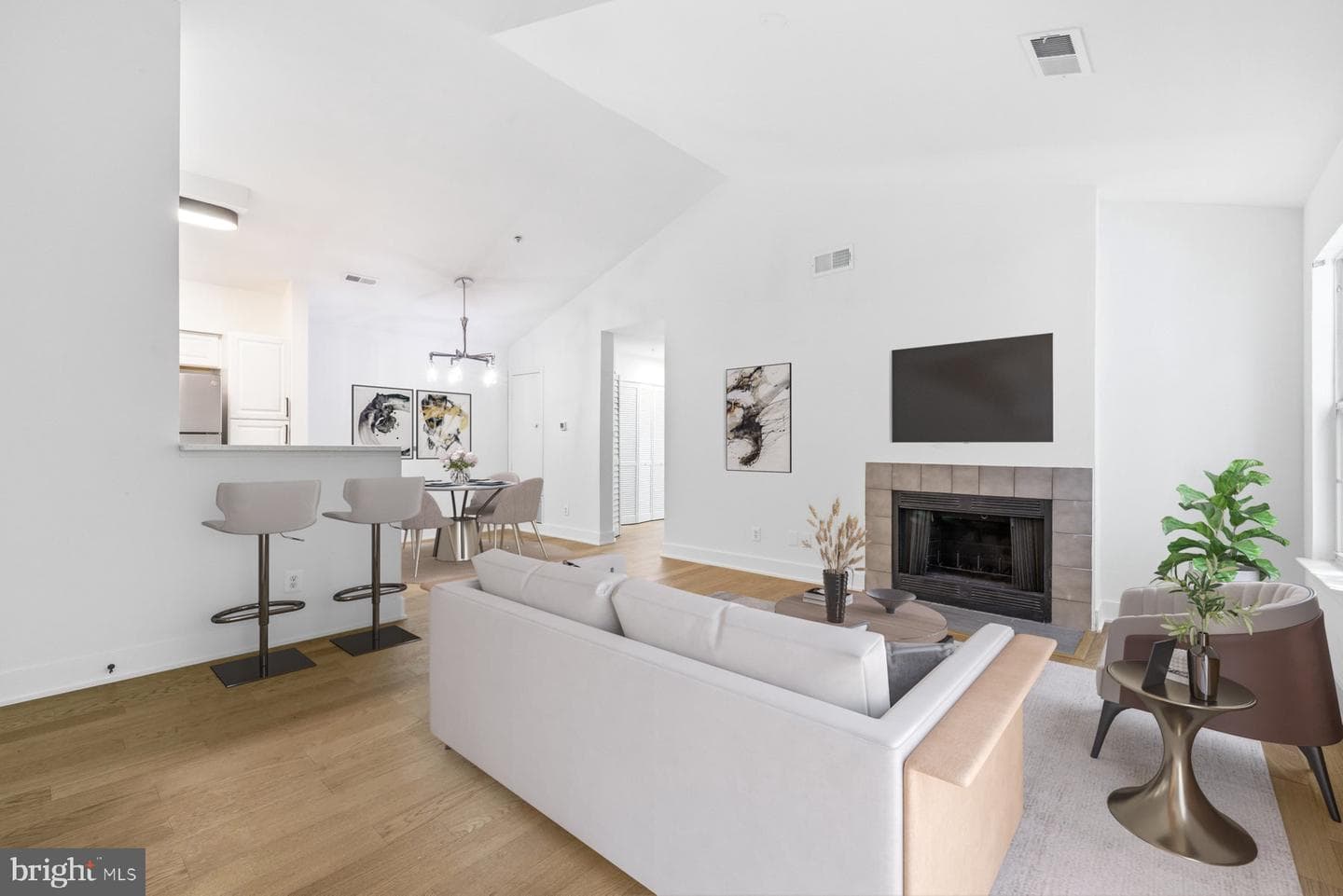 18510 Boysenberry Drive #122, Gaithersburg
