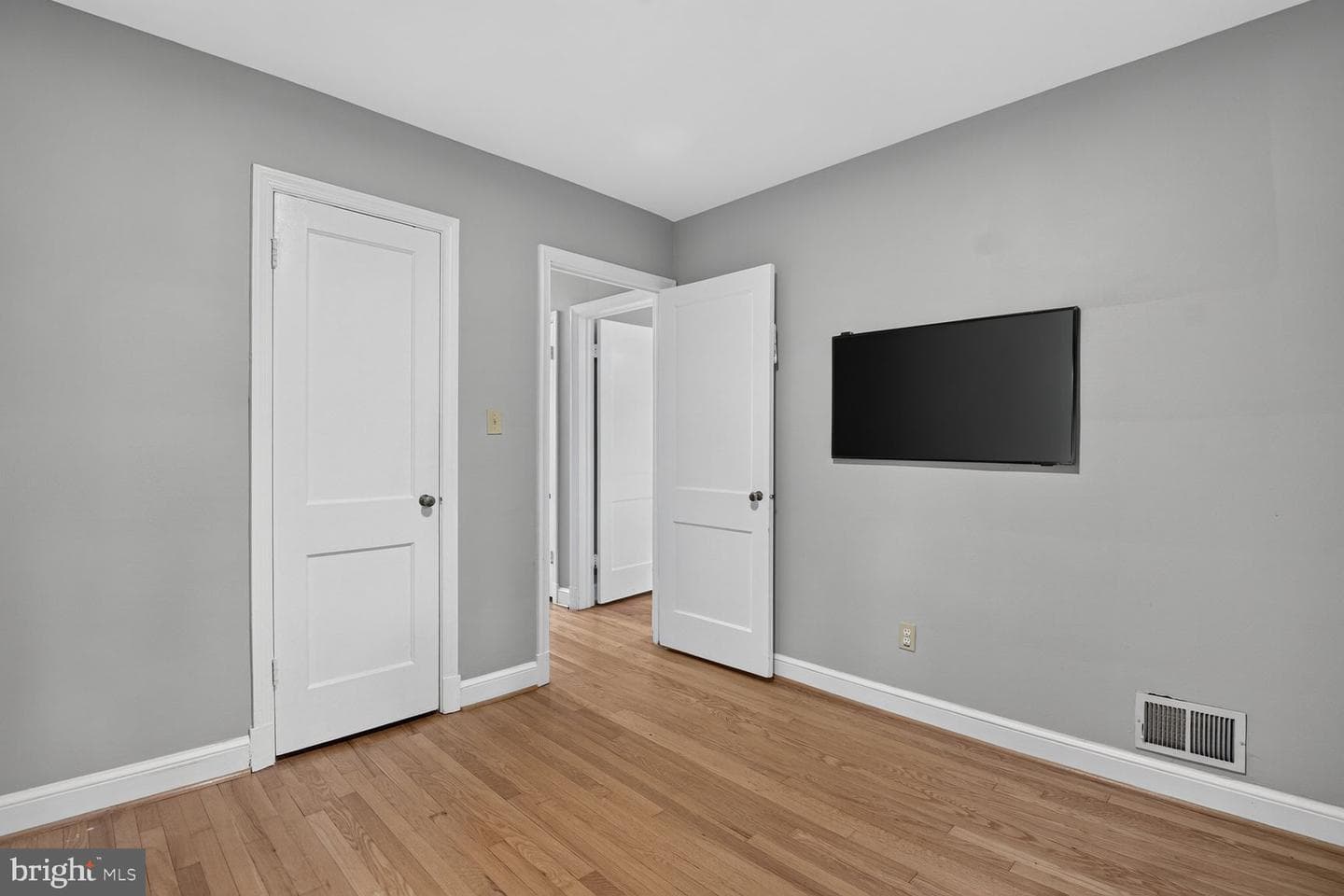 2611 Arvin Street photo 24