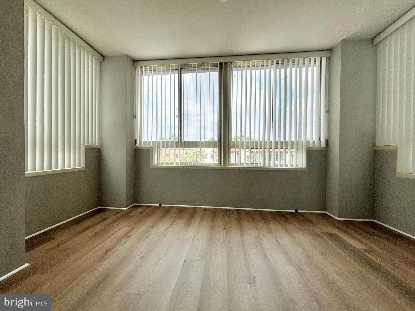 14800 Pennfield Circle #408 photo 13
