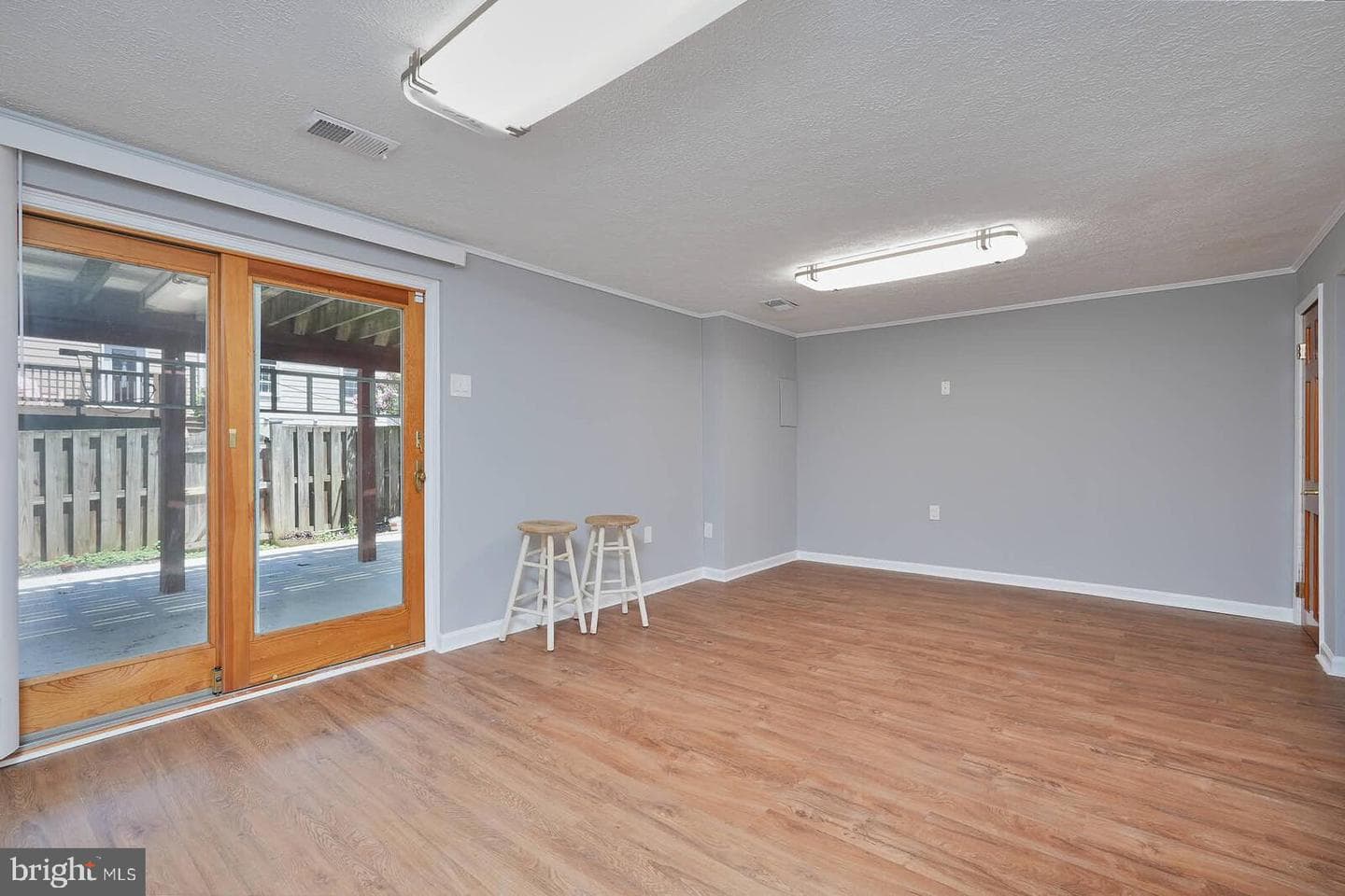 214 Pender Place photo 31