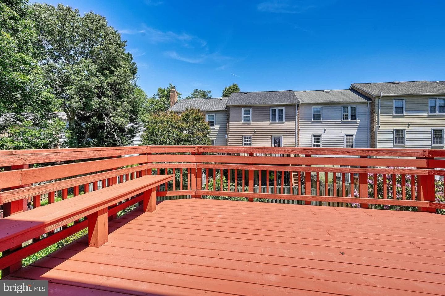 214 Pender Place photo 34