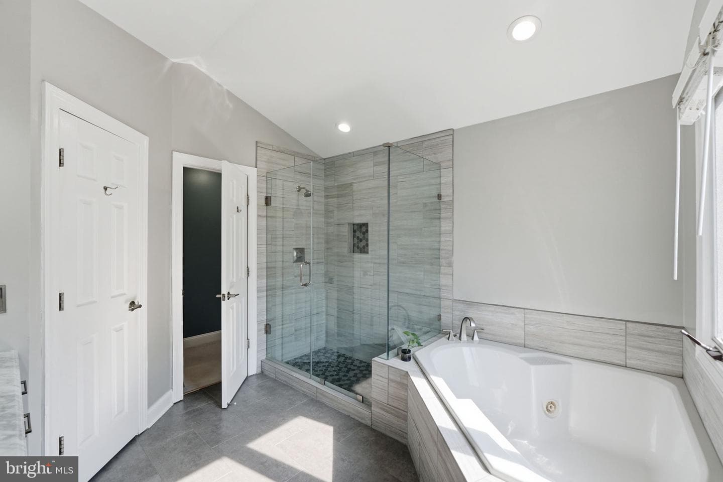 311 Flannery Lane photo 15
