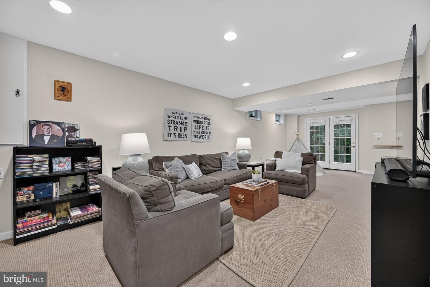 12815 Doe Lane photo 48
