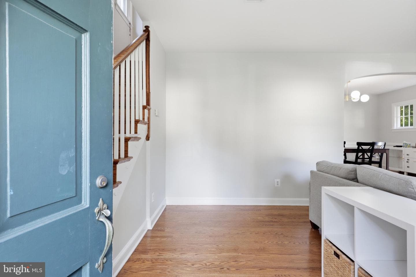 10211 Sutherland Road photo 12