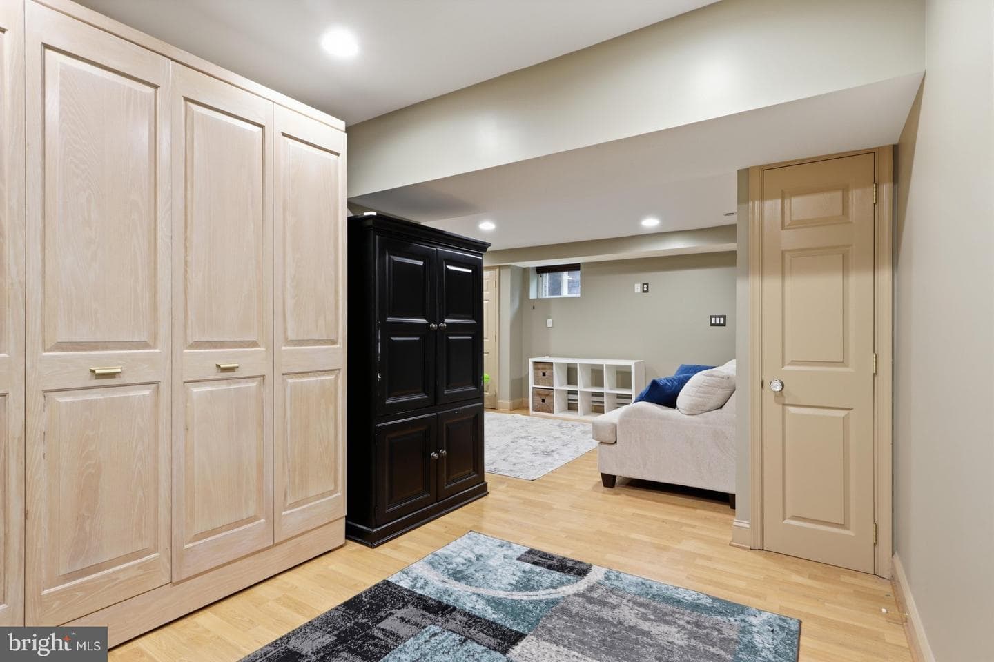 10211 Sutherland Road photo 15