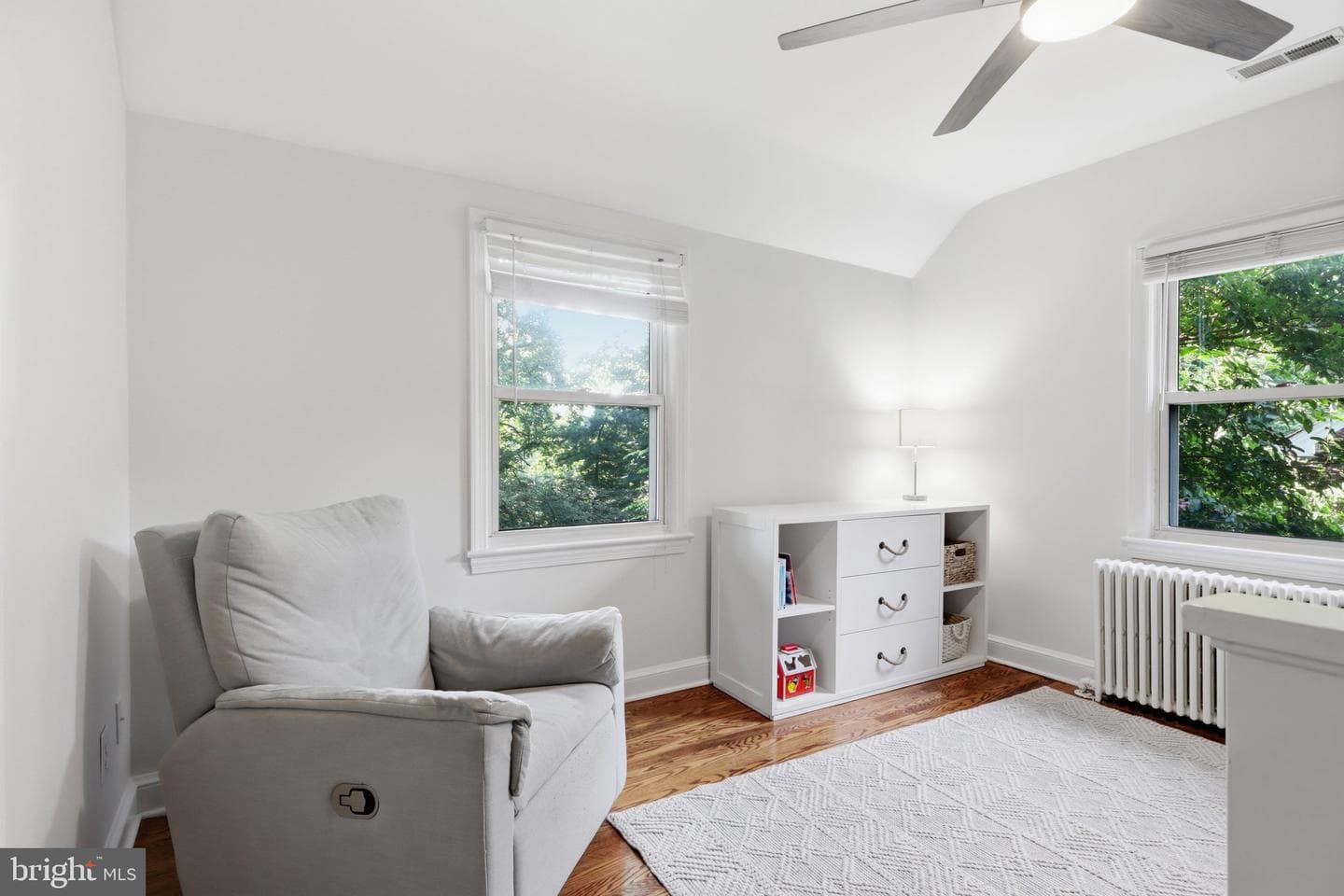 10211 Sutherland Road photo 18