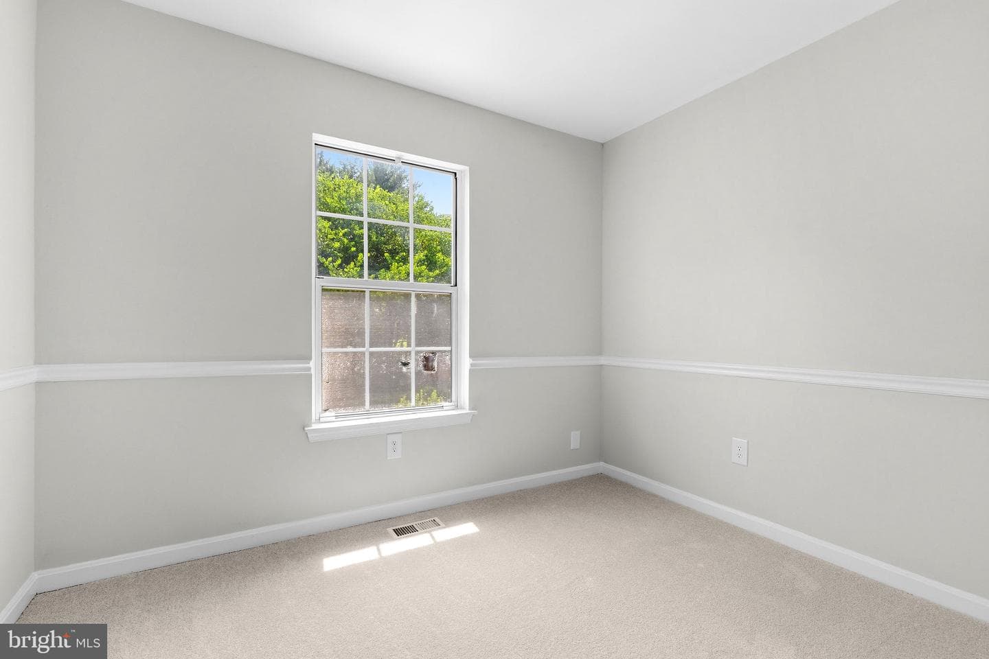 11404 Applegrath Way photo 19