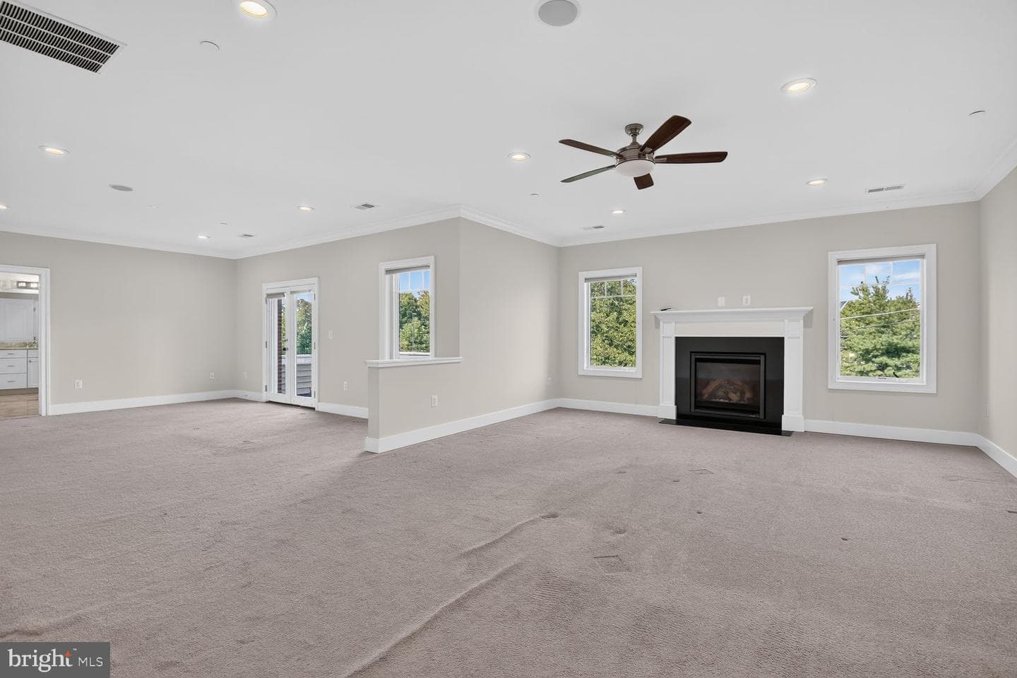 13828 Travilah Road photo 43