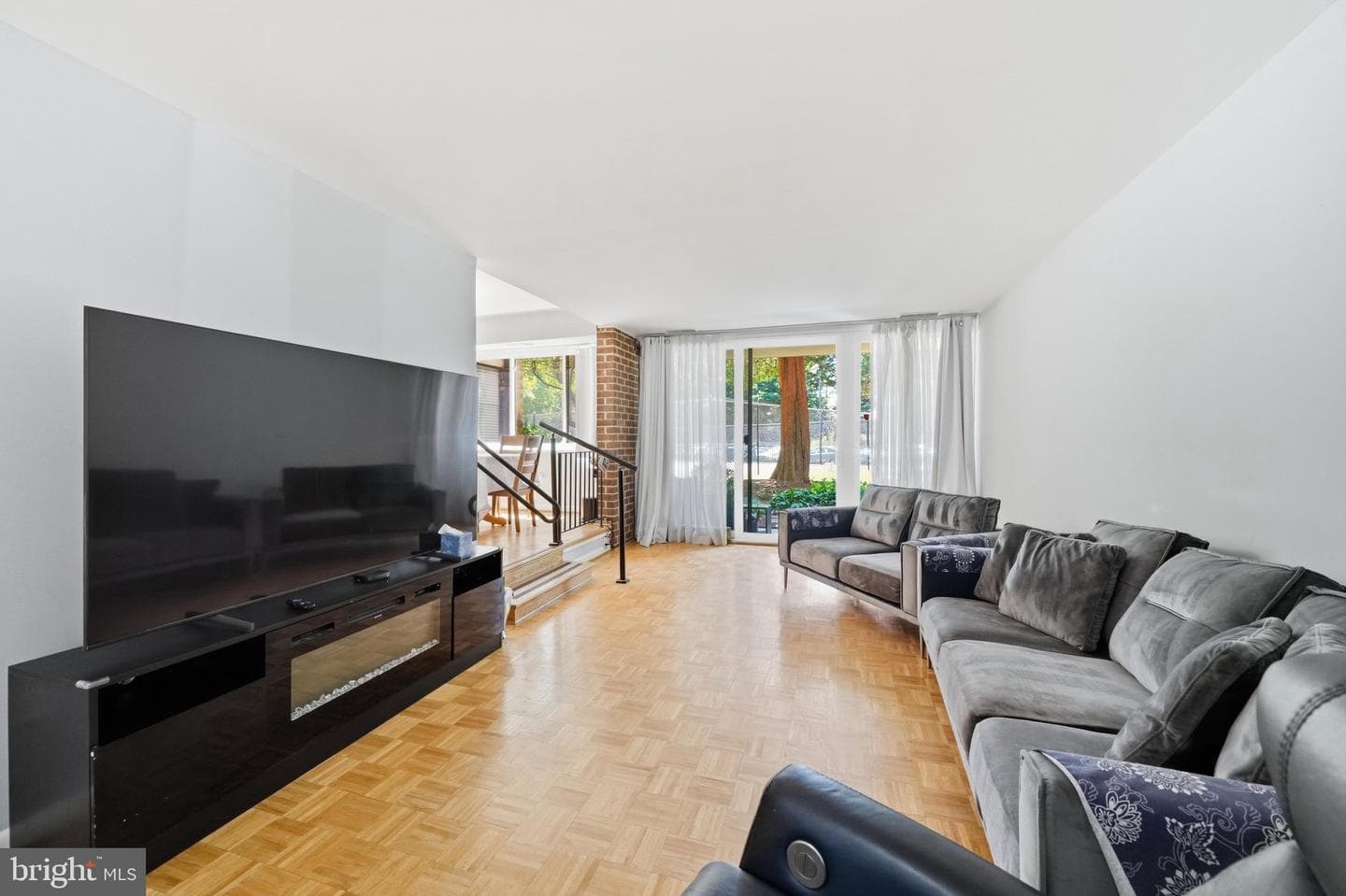 2105 Unit 15-103 Walsh View Terrace #15 photo 18
