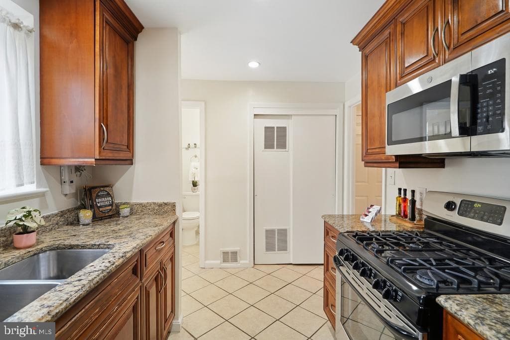 9828 Hollow Glen Place #2560 photo 25