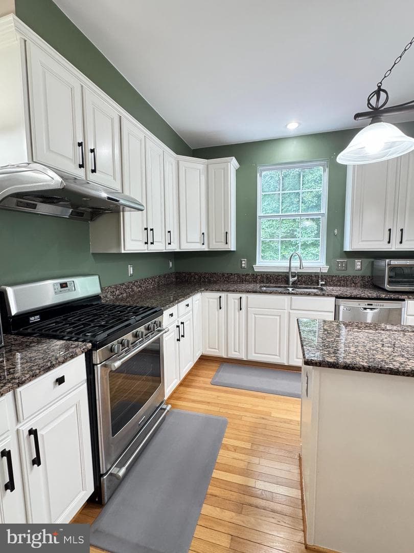 11216 Winding Brook Lane photo 9