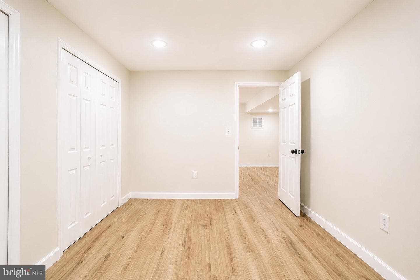 413 Hurley Avenue photo 37