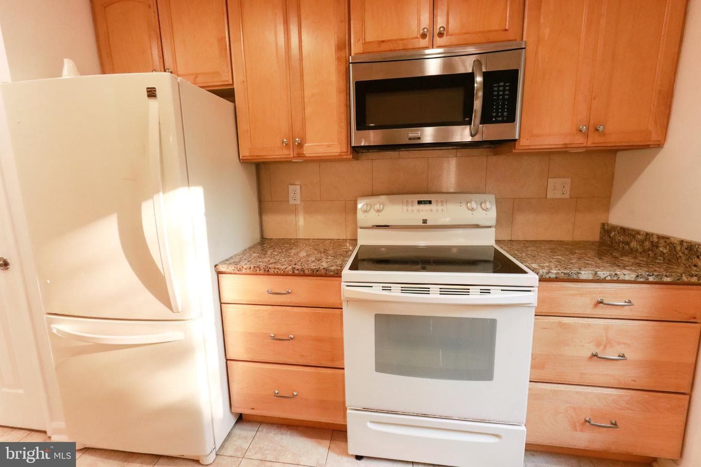 10704 Lester Street photo 11