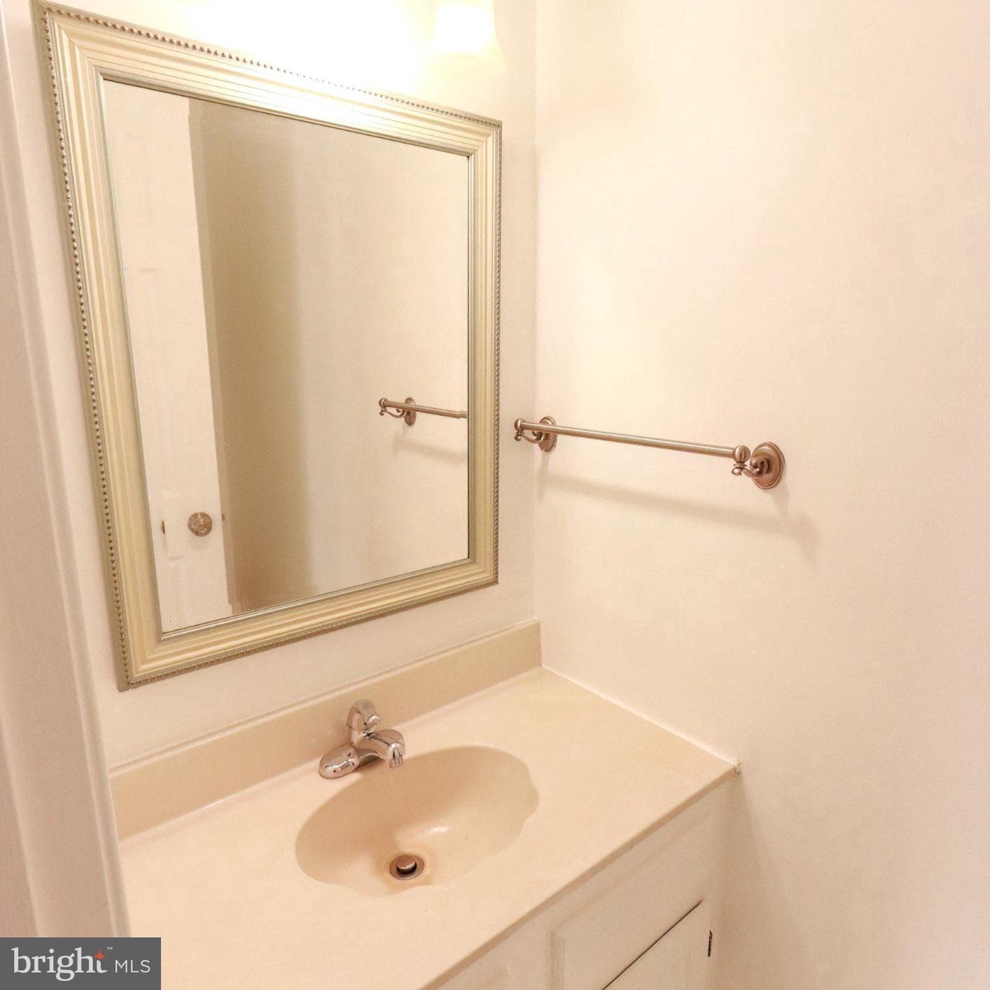 10704 Lester Street photo 14