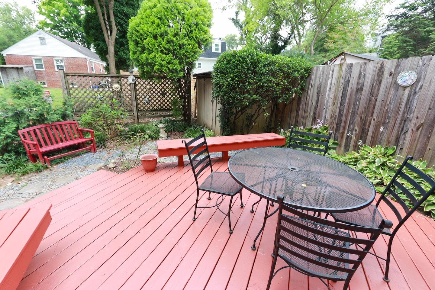 10704 Lester Street photo 5