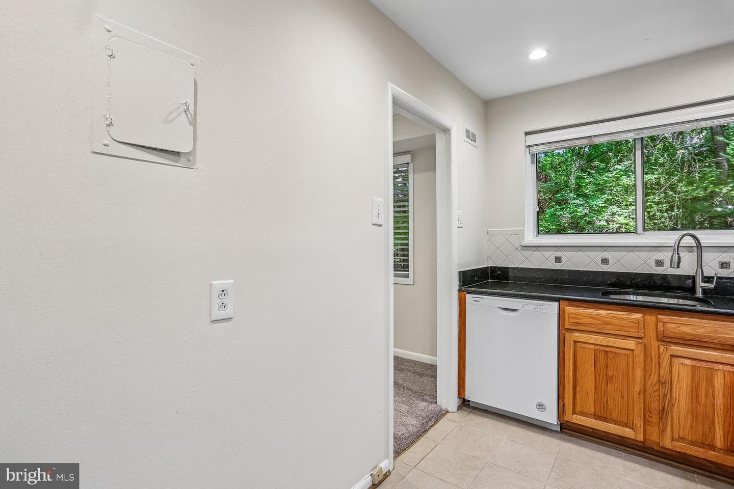 10507 Weymouth Street #W-2 photo 18