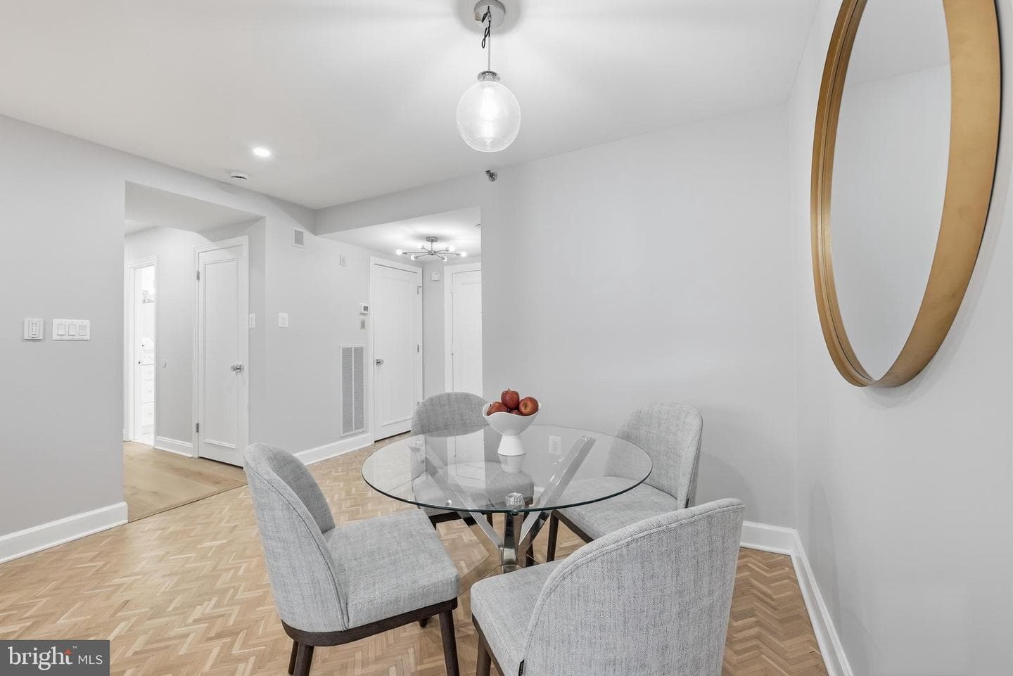 4550 N Park Avenue #807 photo 4