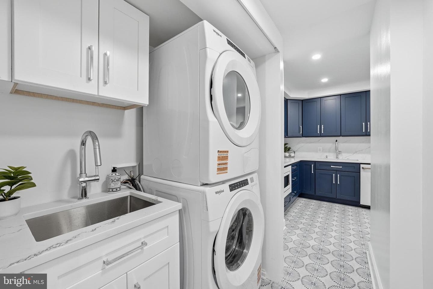 4550 N Park Avenue #807 photo 7