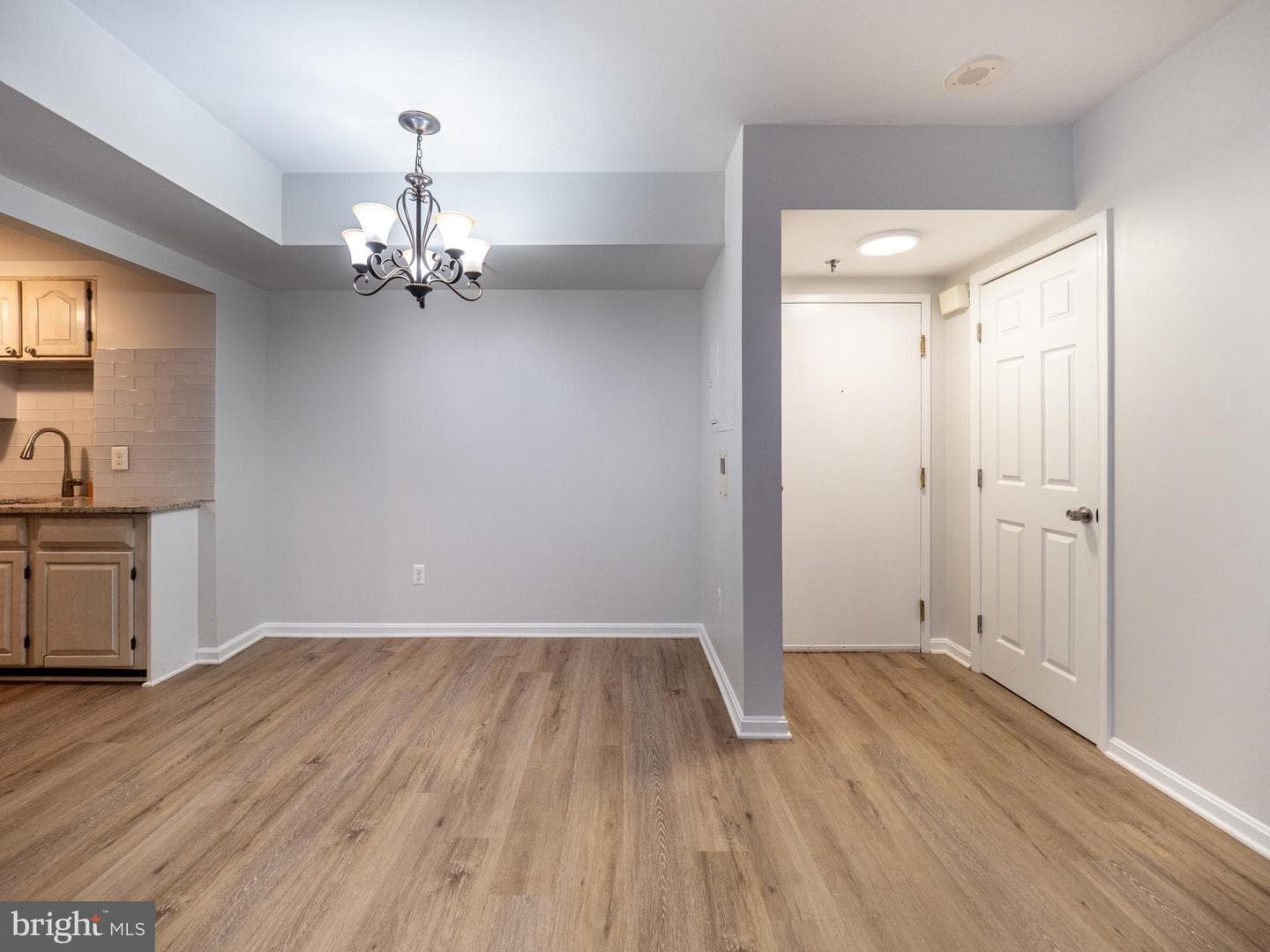4808 Moorland Lane #608, Bethesda