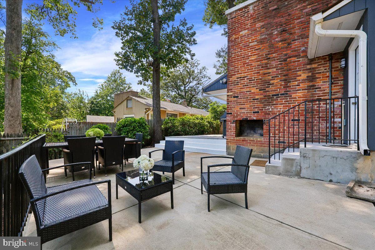 8407 Tahona Drive photo 24