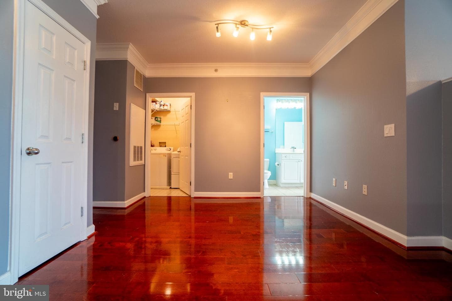 501 Hungerford Drive #463 photo 10