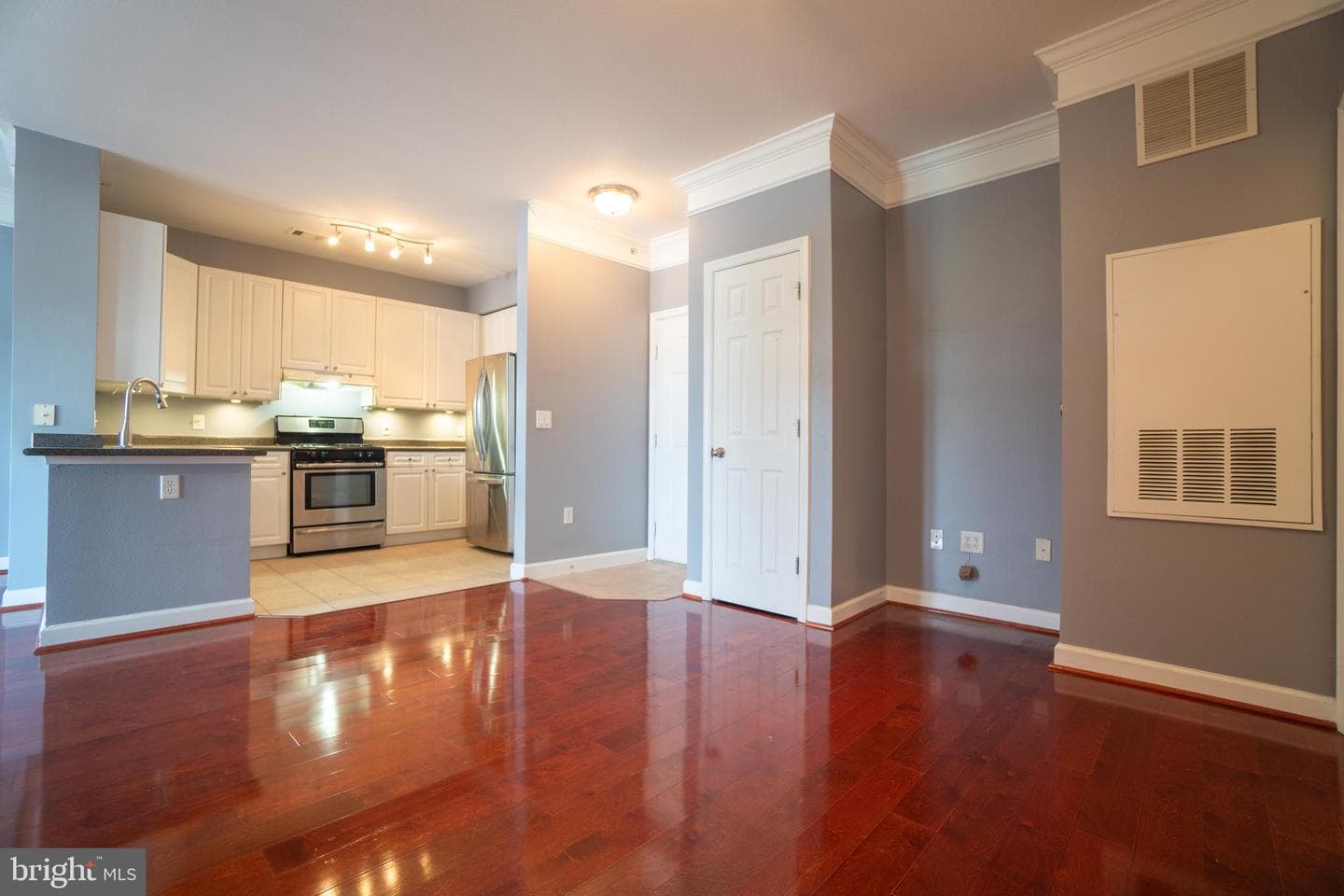 501 Hungerford Drive #463 photo 12