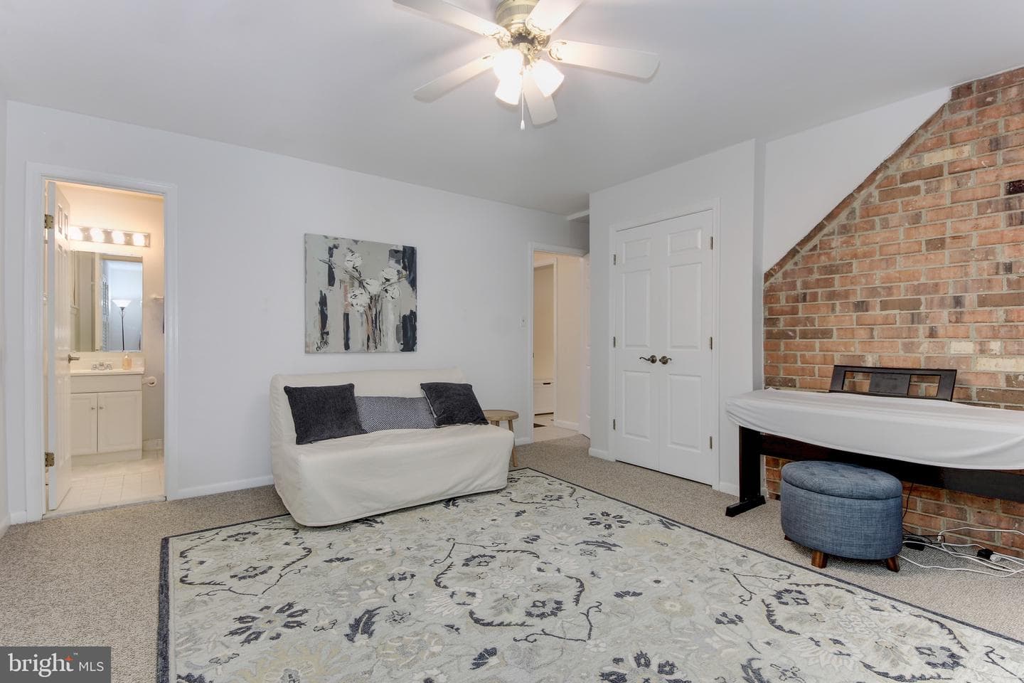 1038 Carnation Drive photo 17