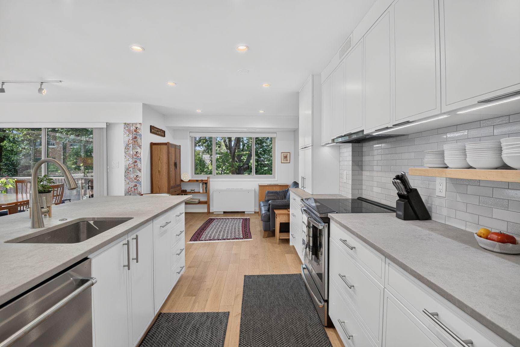 5100 Dorset Avenue #304 photo 11