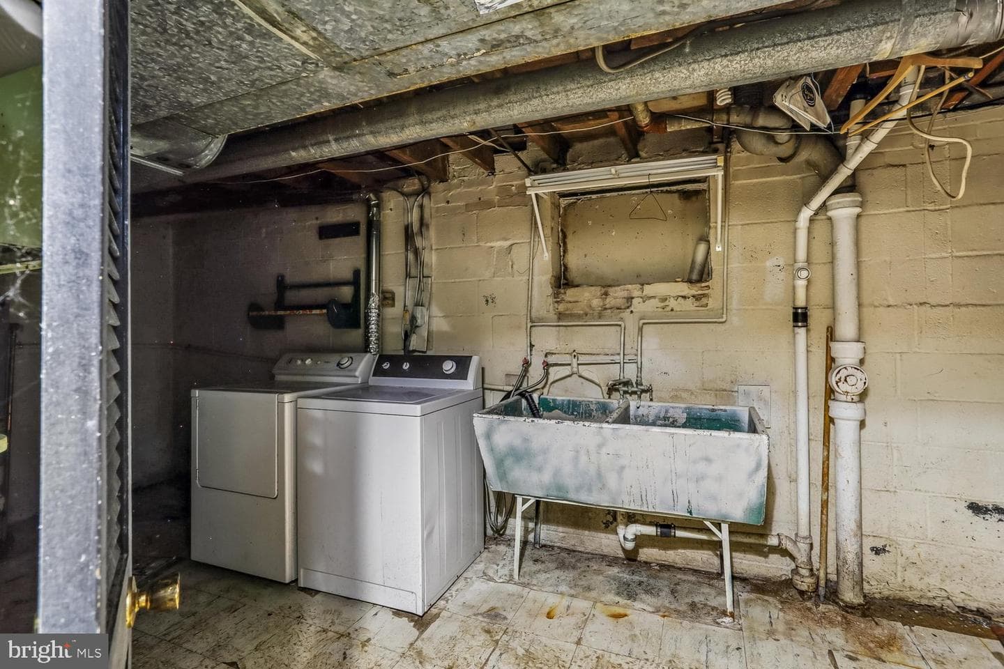 10411 Ewell Avenue photo 20