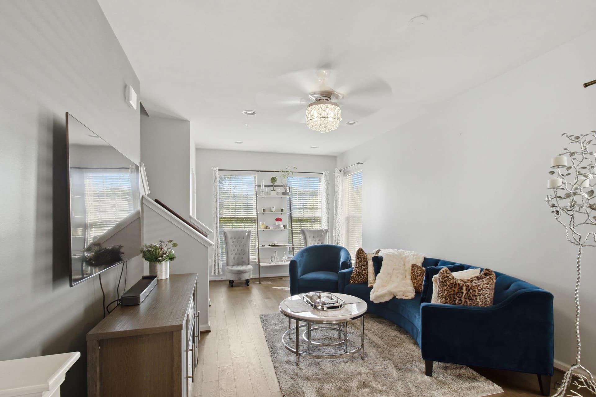 120 Prado #2301, Clarksburg