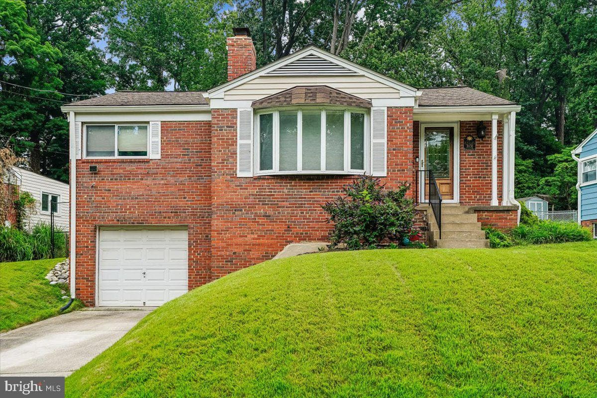 3131 Homewood Parkway, Kensington