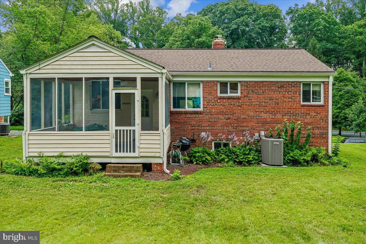 3131 Homewood Parkway, Kensington