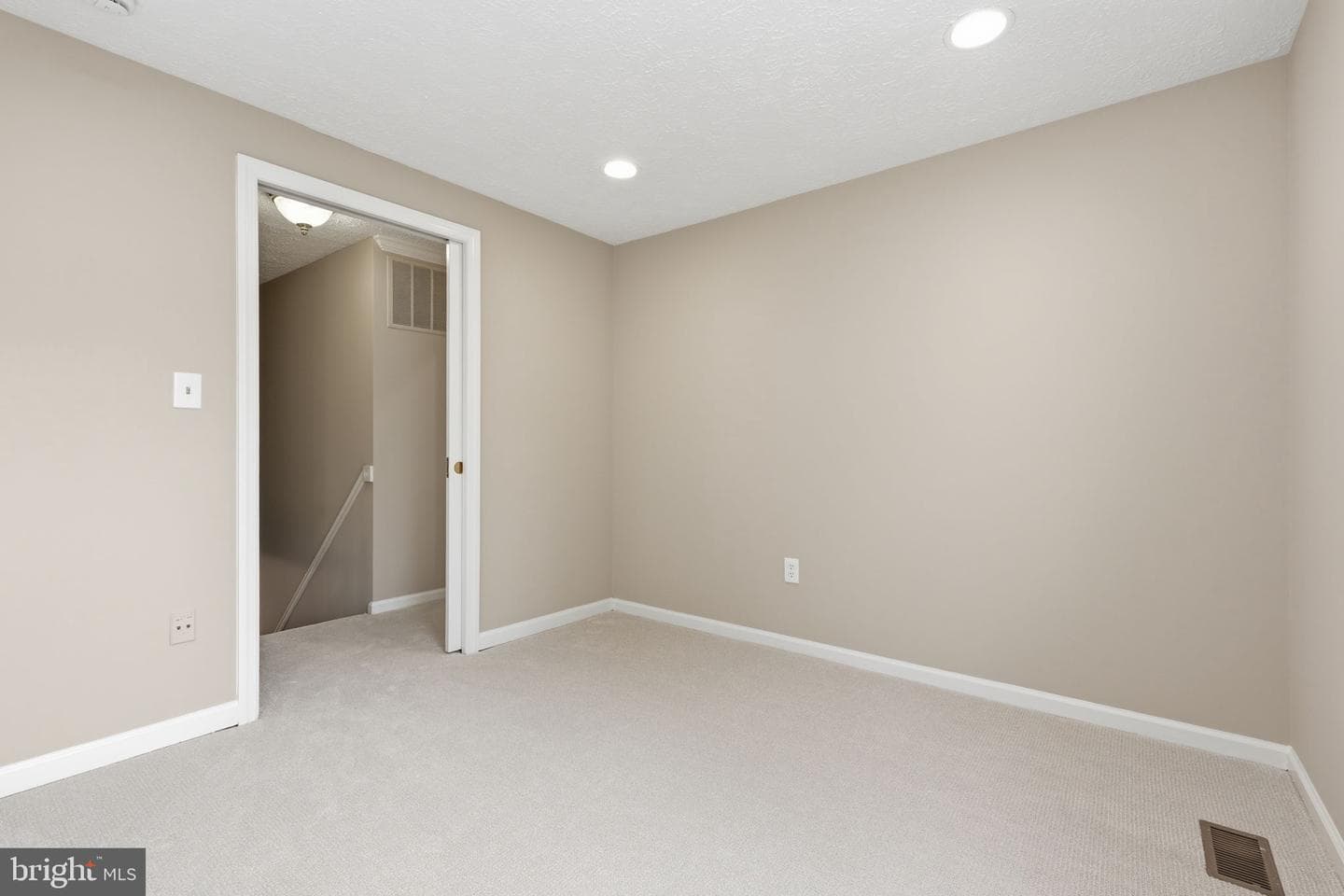 14515 Cartwright Way photo 39