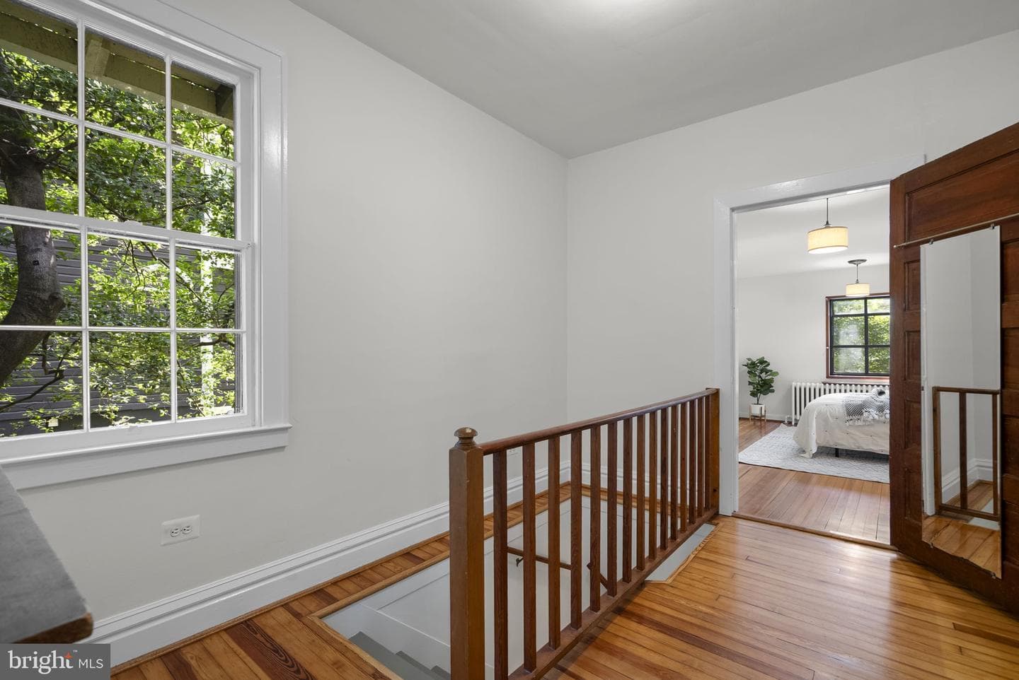 301 Elm Avenue photo 20