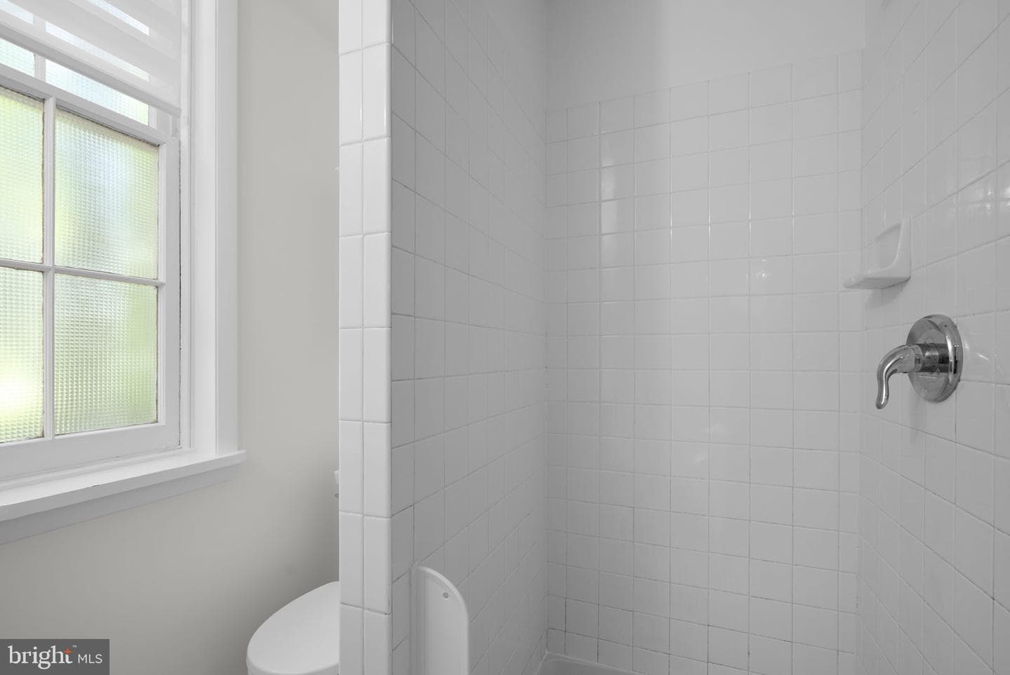 301 Elm Avenue photo 30