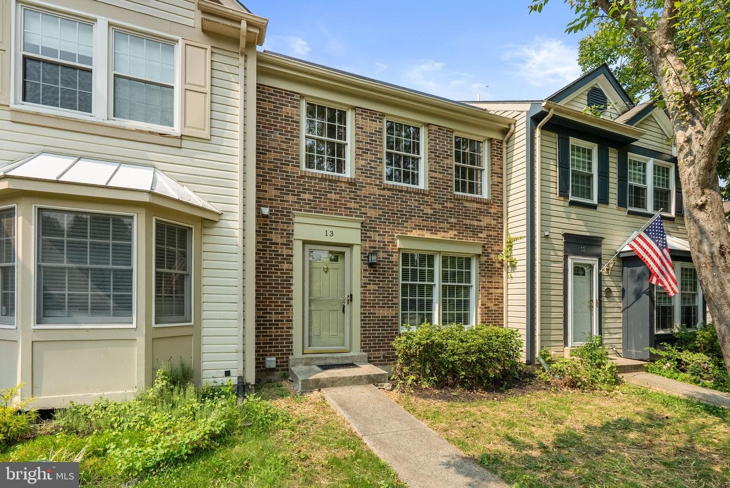 13 Sky Blue Court, Germantown