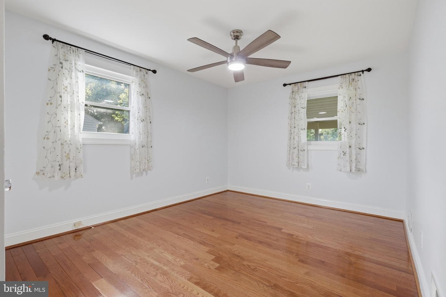 13105 Hallet Court photo 14