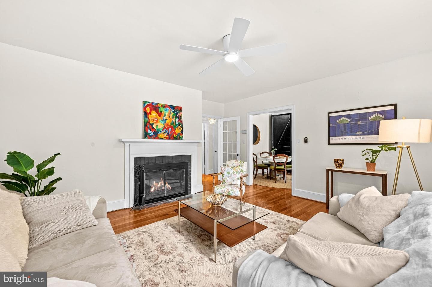 705 Bonifant Street photo 8