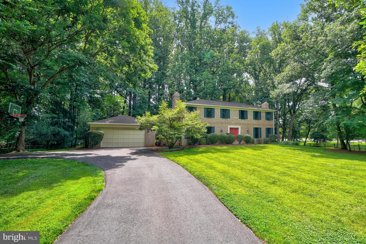 11701 Beekman Place, Potomac