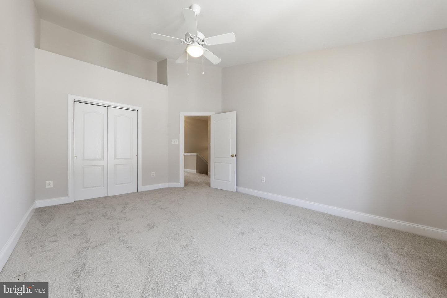 152 Mill Green Avenue #200 photo 36